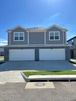 1018 S Benchmark Ln in Fayetteville, AR - Building Photo