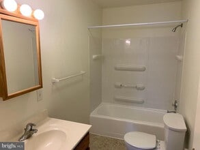11 Edward Dr in Greencastle, PA - Building Photo - Building Photo
