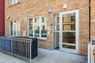 3163 38th St in Astoria, NY - Foto de edificio - Building Photo