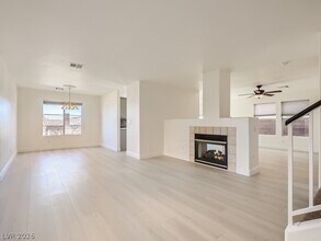 1220 Swanbrooke Dr in Las Vegas, NV - Building Photo - Building Photo