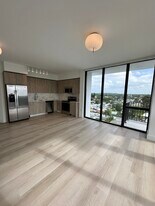 4314 SW 49th Ct, Unit B in Fort Lauderdale, FL - Building Photo
