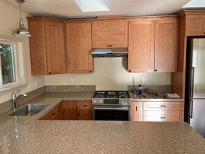 467 Pamlar Ave, Unit 467 Pamlar Ave. Unit 2 in San Jose, CA - Foto de edificio - Building Photo