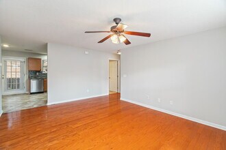 1707 Maple View Way in Knoxville, TN - Building Photo - Building Photo