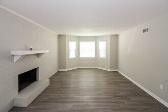 4359 Crescent Park Dr in Memphis, TN - Building Photo - Building Photo