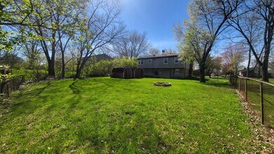 223 Van Buren Dr in Mason, OH - Building Photo - Building Photo