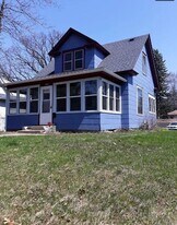 2622 N Upton Ave, Unit 1 bedroom 0405 in Minneapolis, MN - Building Photo