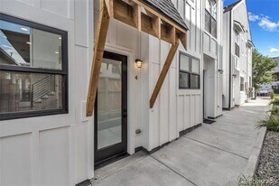 3219 W 19th Ave in Denver, CO - Building Photo