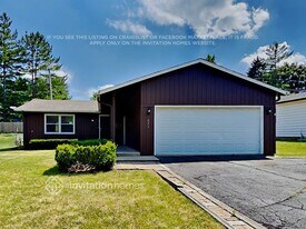 671 Krenz Ave in Cary, IL - Building Photo