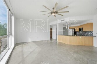 285 W 6th St in Los Angeles, CA - Building Photo - Building Photo