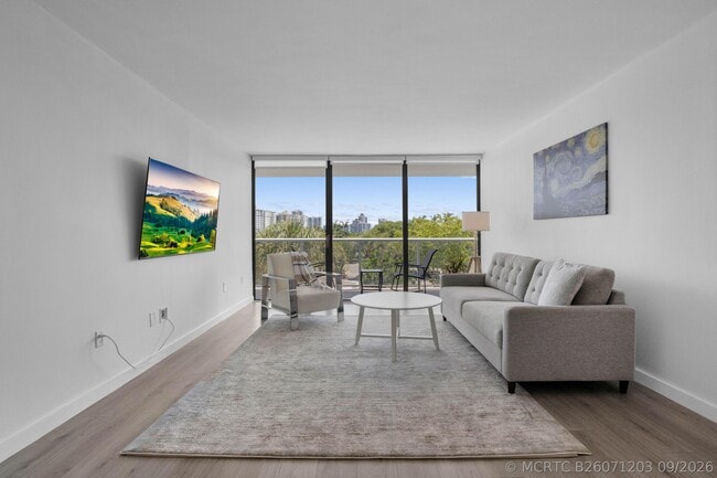 property at 3701 N Country Club Dr