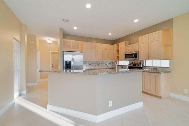7227 Chesapeake Cir in Boynton Beach, FL - Building Photo - Building Photo