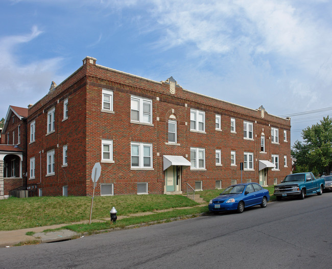 4065-4069 S Spring Ave in St. Louis, MO - Building Photo - Building Photo