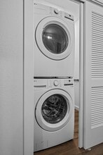 Bacardi on the Hill | Fayetteville Living in Fayetteville, AR - Foto de edificio - Interior Photo