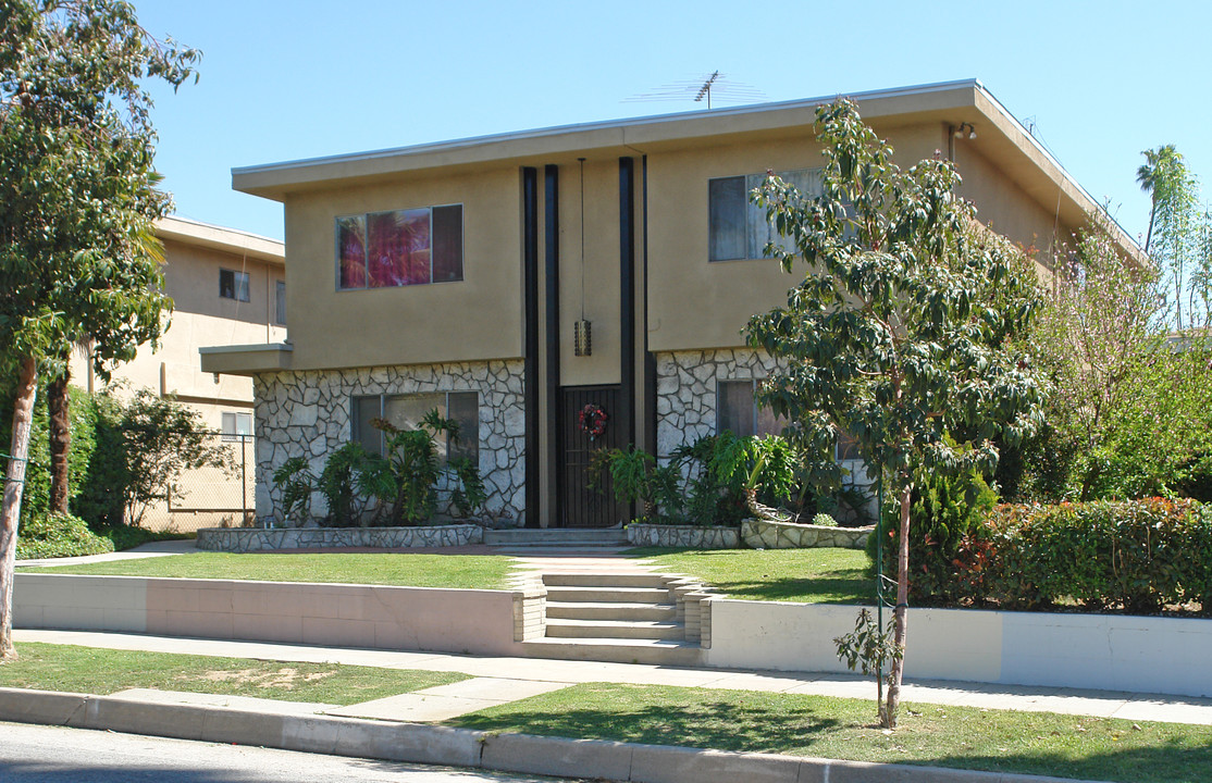 580 Wilson Ave in Pasadena, CA - Building Photo