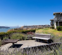 Seabridge at Glen Cove in Vallejo, CA - Building Photo - Building Photo