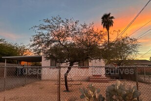419 E Lester St in Tucson, AZ - Building Photo