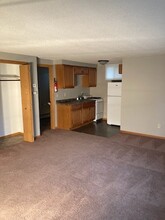 5400 5th Street Northeast, Unit 2 in Minneapolis, MN - Building Photo - Building Photo