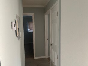 4334 Hickory Hill Dr in Kirby, TX - Building Photo - Building Photo