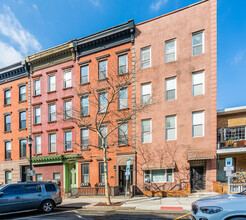 812 Washington St in Hoboken, NJ - Building Photo - Building Photo