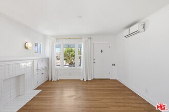 6743 Arlington Ave in Los Angeles, CA - Building Photo - Building Photo