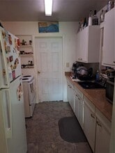 21528 Kenyon Ave in Port Charlotte, FL - Foto de edificio - Building Photo