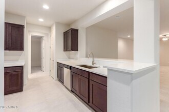 8755 W Solano Dr in Glendale, AZ - Building Photo - Building Photo