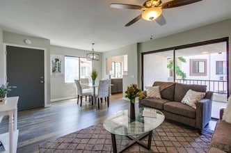 8445 Westmore Rd in San Diego, CA - Building Photo - Building Photo