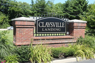 Claysville Landing Apartment Suites in Elizabethtown, KY - Building Photo - Building Photo