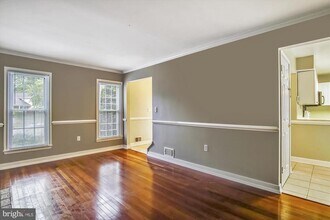 8120 Cooper St in Alexandria, VA - Building Photo - Building Photo