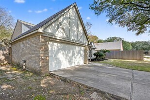 13514 Clayton Hill Dr in Houston, TX - Building Photo
