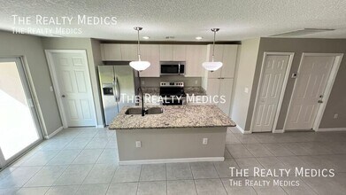 1550 Pace Dr NW in Palm Bay, FL - Building Photo - Building Photo