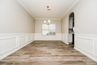 692 Emporia Loop in Mcdonough, GA - Foto de edificio - Building Photo