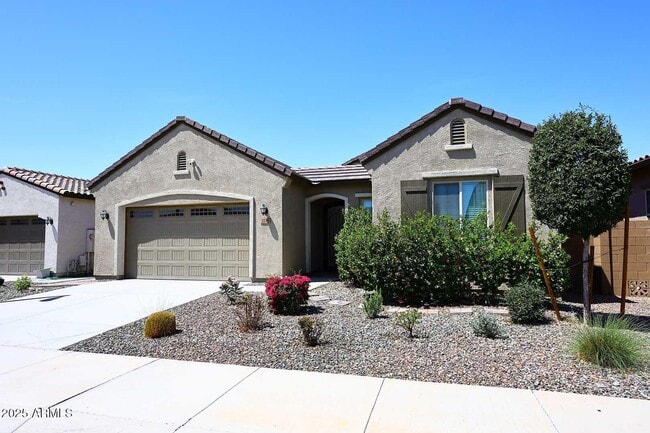 property at 2516 E King Bird Dr