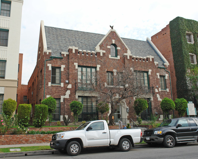 630 S Burnside Ave in Los Angeles, CA - Foto de edificio - Building Photo