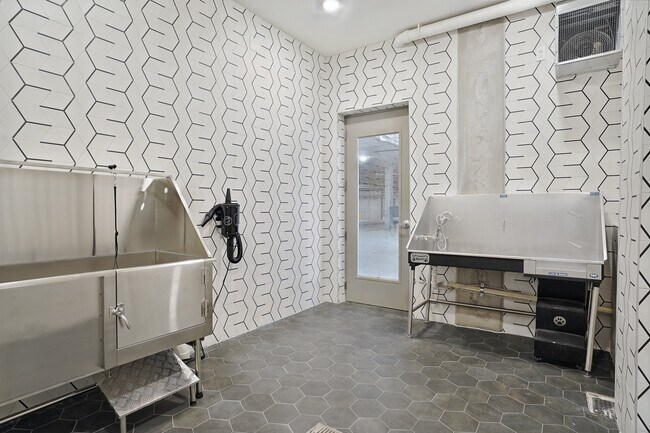 The Whitney in Salt Lake City, UT - Building Photo - Building Photo