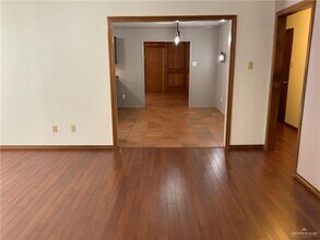 14 Gumwood Ave in McAllen, TX - Building Photo - Building Photo