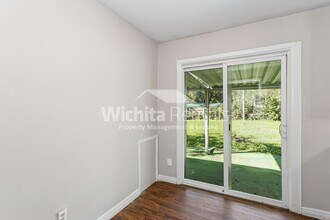 2215 S Green St in Wichita, KS - Building Photo - Building Photo