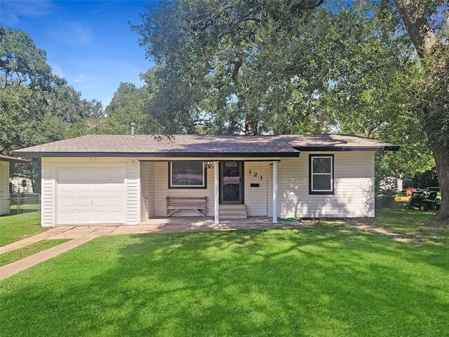 property at 121 Wisteria St