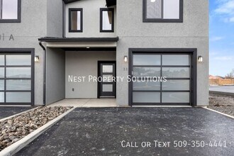 601 S Dorsing St in Moses Lake, WA - Foto de edificio - Building Photo