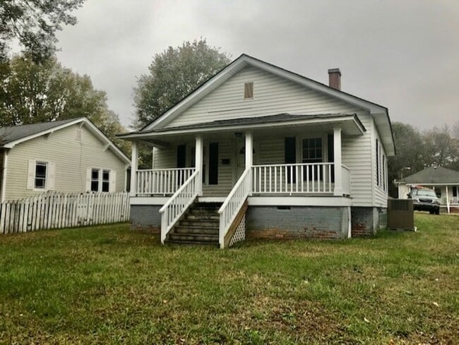 1009 N Cannon Blvd in Kannapolis, NC - Building Photo - Building Photo