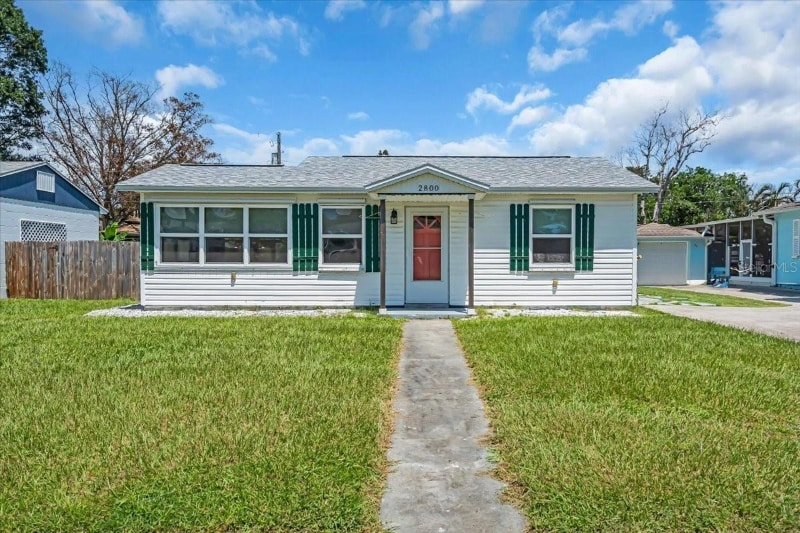 2800 47th St S in Gulfport, FL - Building Photo