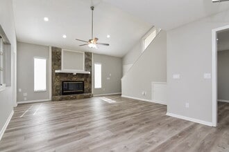 8105 N Fremont Ave in Tampa, FL - Building Photo - Building Photo
