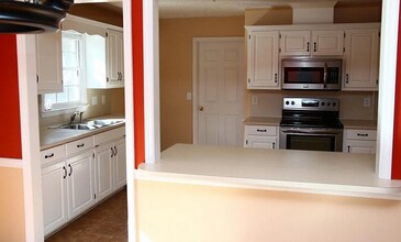 7495 Cardinal Landing Ct in Columbus, GA - Building Photo - Building Photo