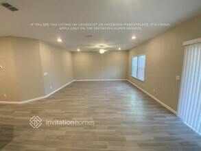 2571 Laylas Wy in Jacksonville, FL - Foto de edificio - Building Photo