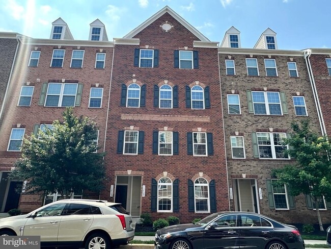 property at 13727 Endeavour Dr