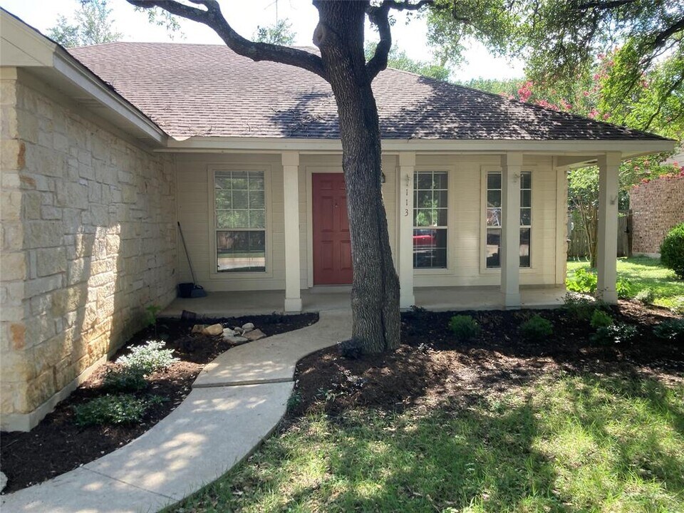 113 San Mateo Terrace in Cedar Park, TX - Foto de edificio