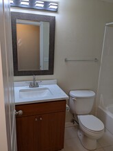 14124 NE 181st Pl, Unit H203 in Woodinville, WA - Building Photo - Building Photo
