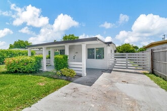 222 SW 14th Ave in Delray Beach, FL - Building Photo - Building Photo