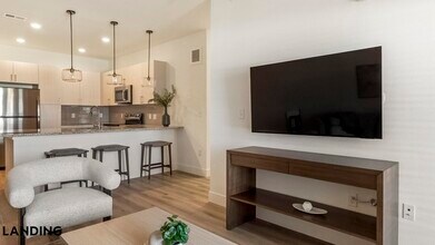 10670 Jake Jabs Blvd, Unit 2304 in Longmont, CO - Foto de edificio - Building Photo