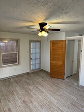 509 Plymouth Ave in Bakersfield, CA - Building Photo - Building Photo